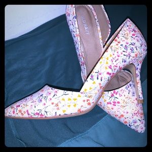 Floral Pumps
